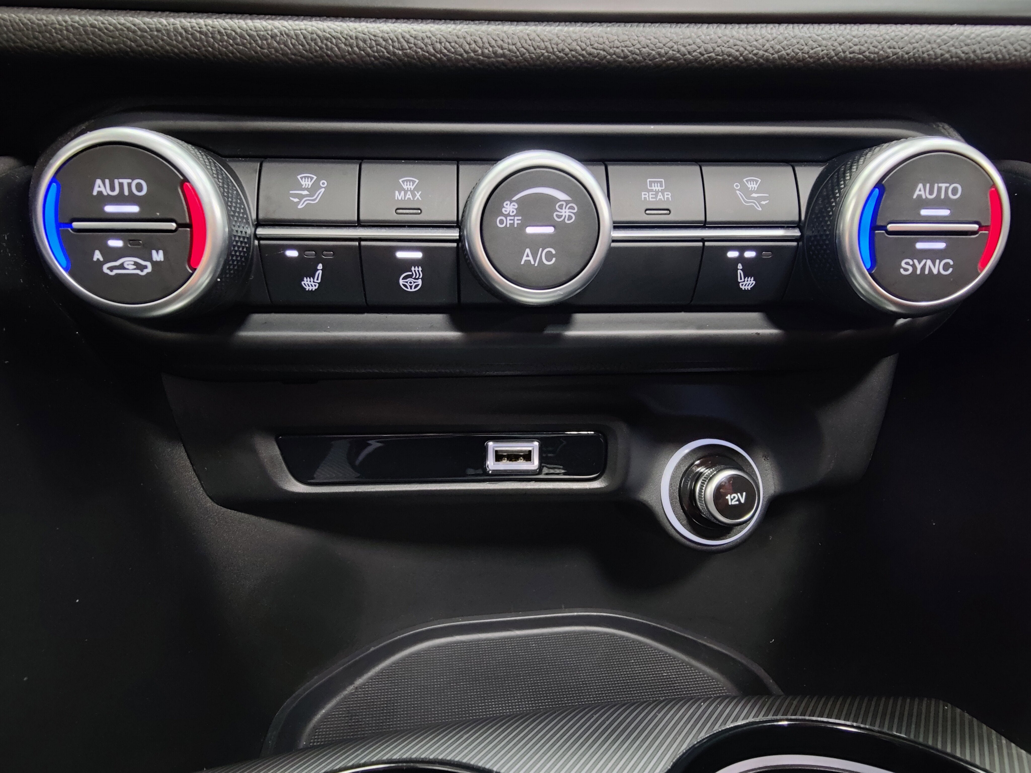 2022 Alfa Romeo Giulia Veloce Premium AWD w/Sunroof/nav