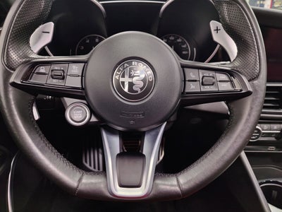 2022 Alfa Romeo Giulia Veloce Premium AWD w/Sunroof/nav