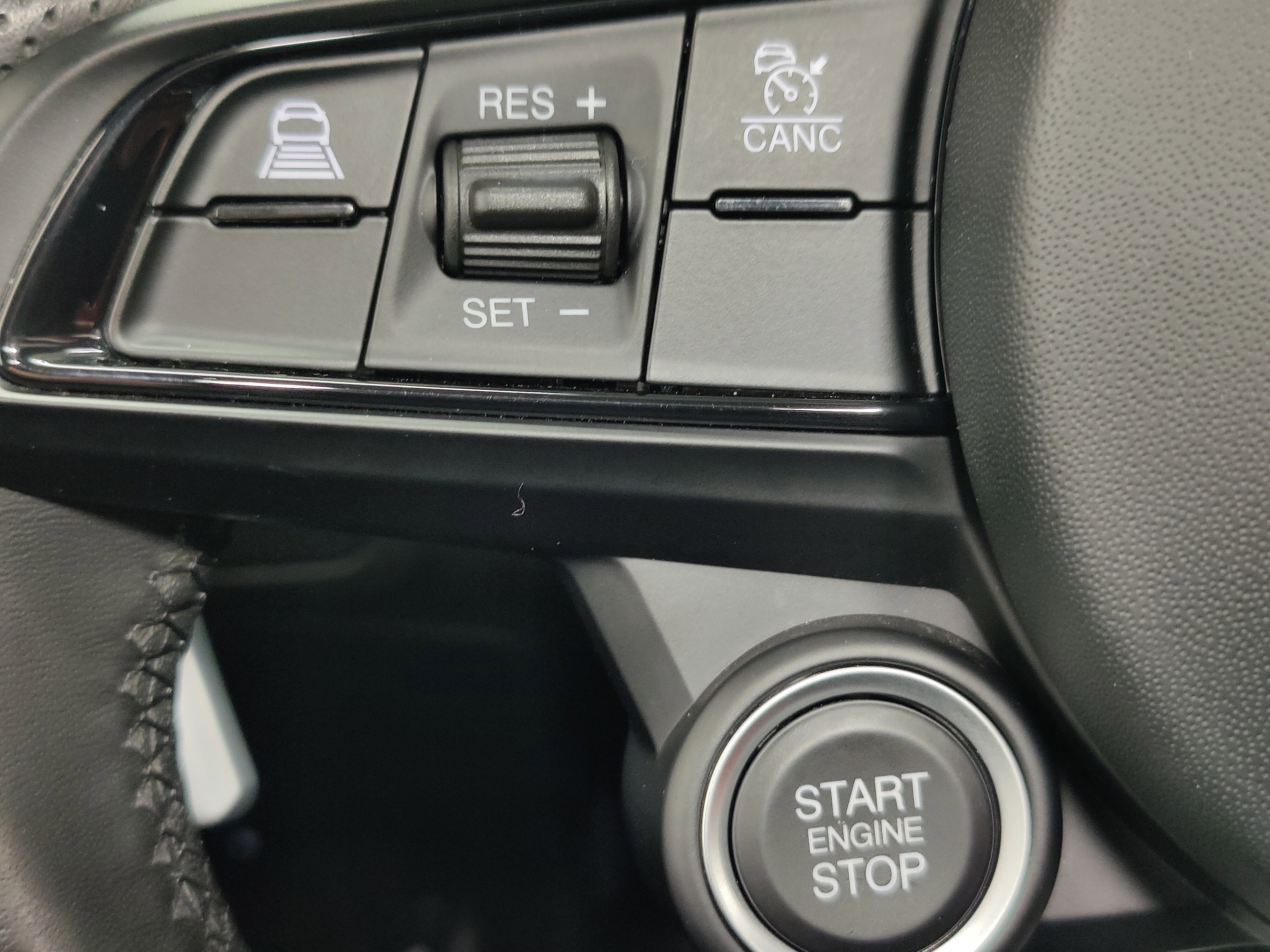 2022 Alfa Romeo Giulia Veloce Premium AWD w/Sunroof/nav