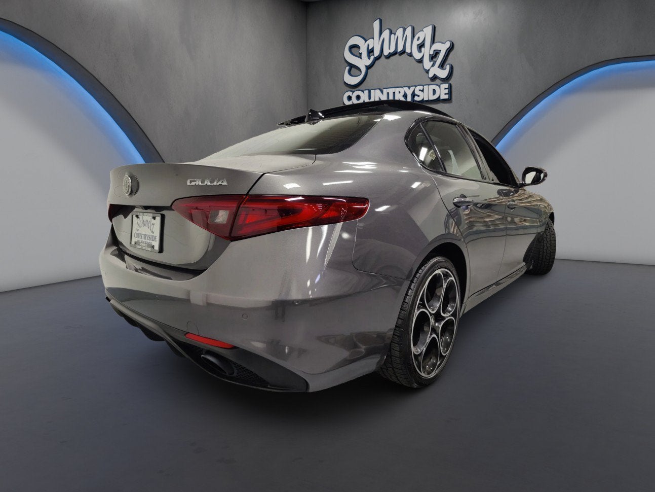 2022 Alfa Romeo Giulia Veloce Premium AWD w/Sunroof & Nav