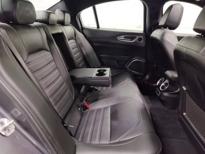 2022 Alfa Romeo Giulia Veloce Premium AWD w/Sunroof & Nav