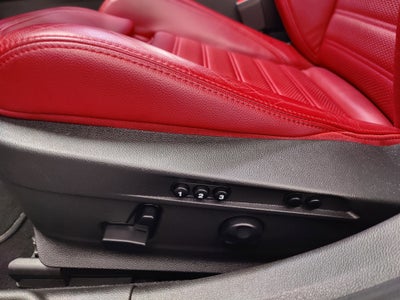 2024 Alfa Romeo Giulia Ti AWD w/Performance Driving Pkg