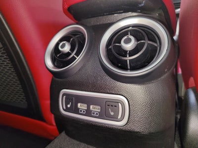 2024 Alfa Romeo Giulia Ti AWD w/Performance Driving Pkg