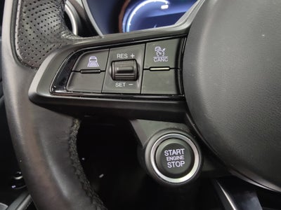2024 Alfa Romeo Giulia Ti AWD w/Performance Driving Pkg
