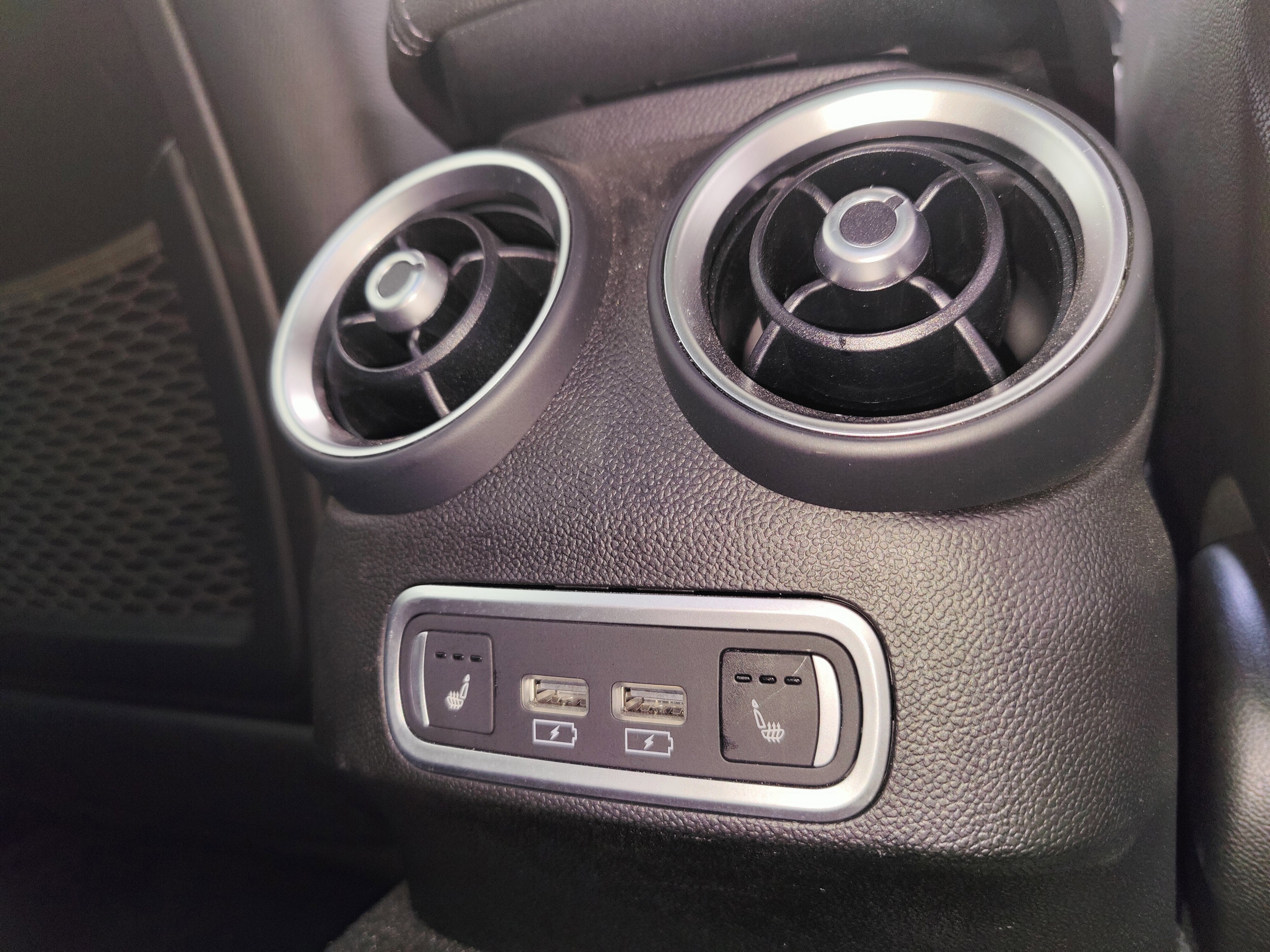 2024 Alfa Romeo Giulia Veloce Premium AWD w/Sunroof/Activ Asst