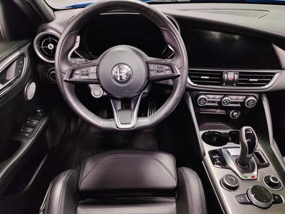 2024 Alfa Romeo Giulia Veloce Premium AWD w/Sunroof/Activ Asst