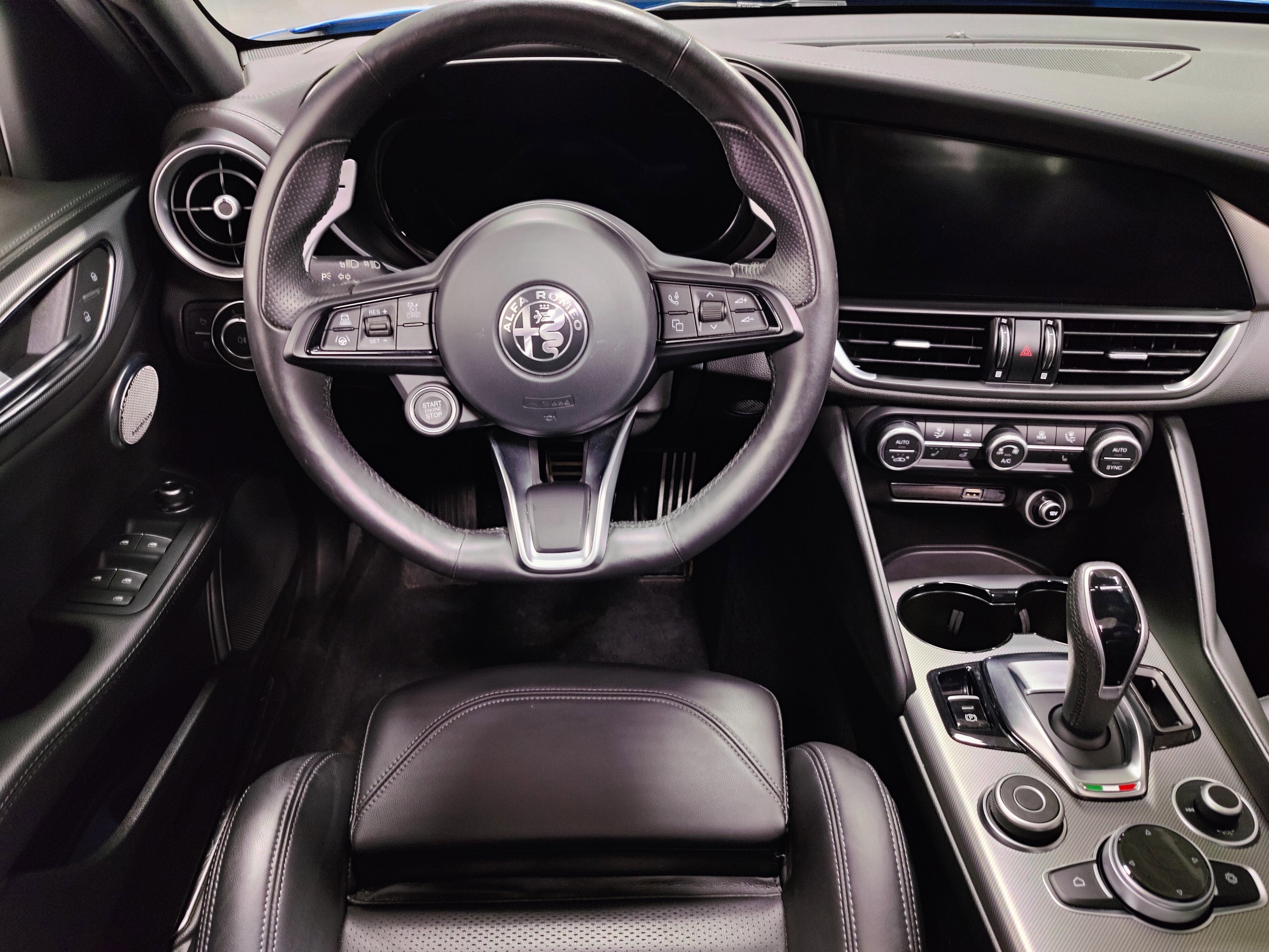 2024 Alfa Romeo Giulia Veloce Premium AWD w/Sunroof/Activ Asst