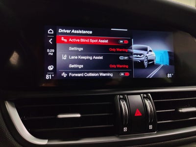 2024 Alfa Romeo Giulia Veloce Premium AWD w/Sunroof/Activ Asst