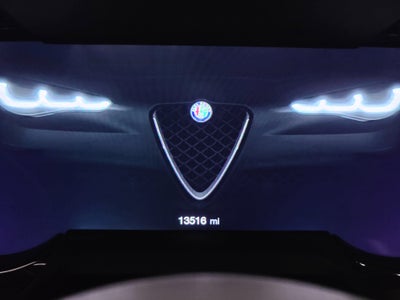 2024 Alfa Romeo Giulia Veloce Premium AWD w/Sunroof/Activ Asst