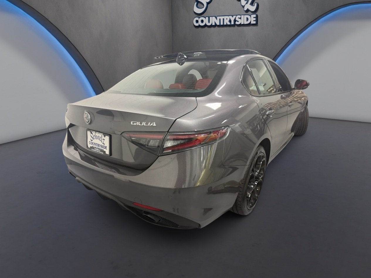 2024 Alfa Romeo Giulia Veloce AWD w/Sunroof & Nav