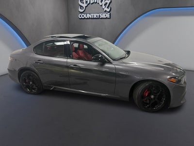 2024 Alfa Romeo Giulia Veloce AWD w/Sunroof & Nav