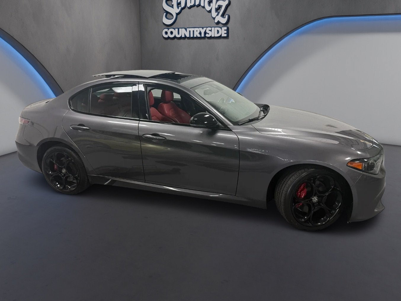 2024 Alfa Romeo Giulia Veloce AWD w/Sunroof & Nav