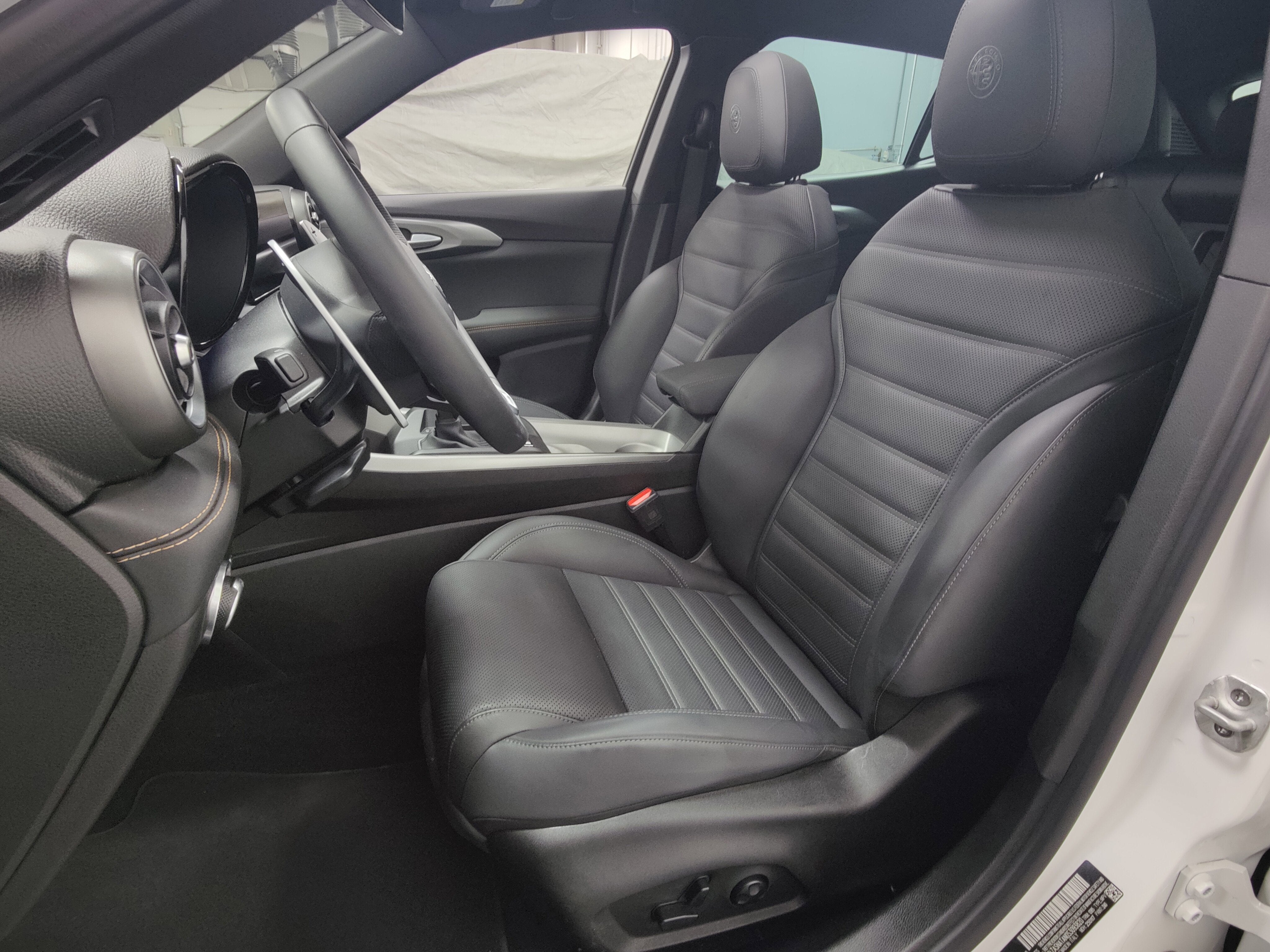 2025 Alfa Romeo Tonale Veloce Premium AWD w/Sunroof