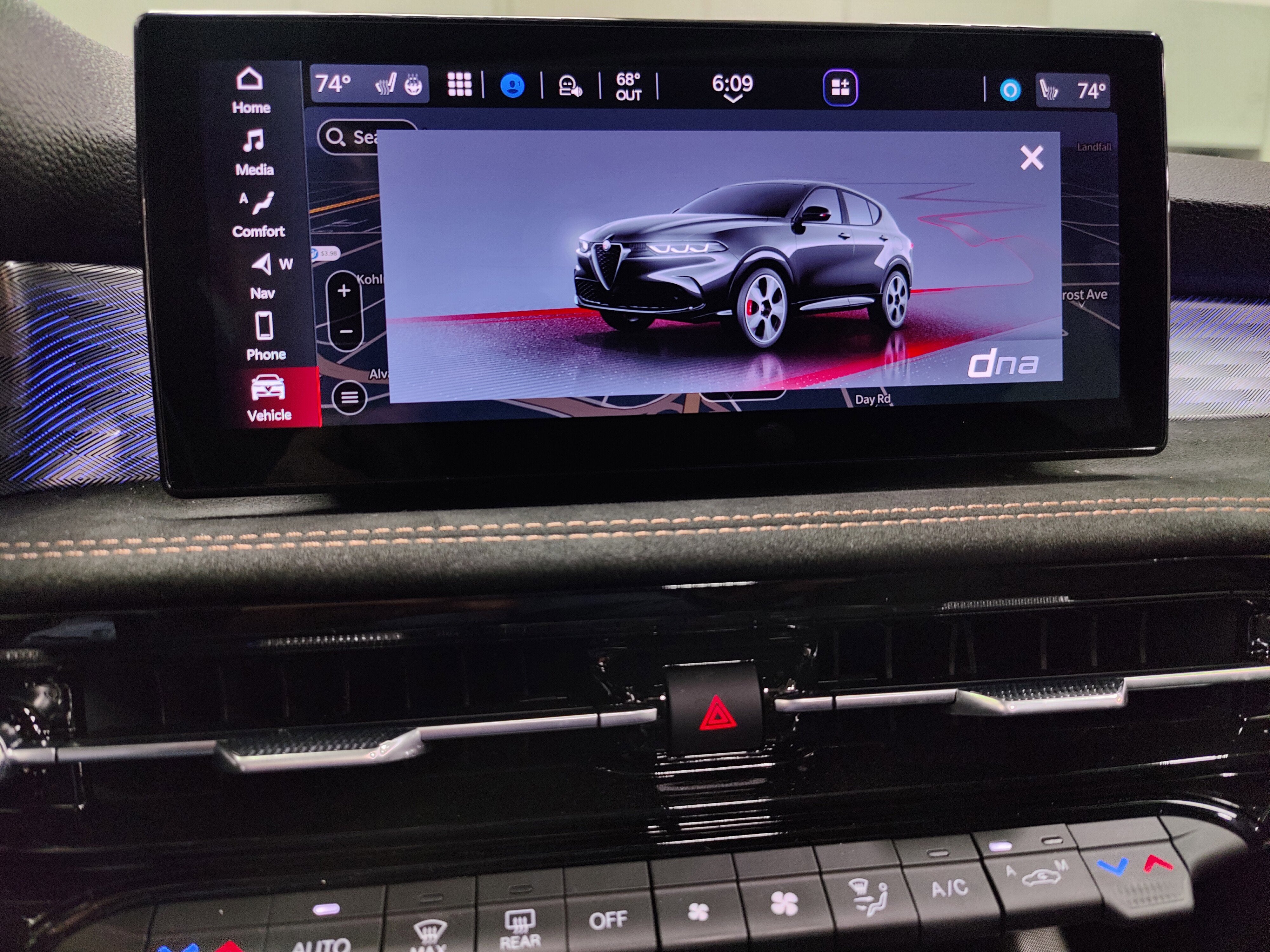 2025 Alfa Romeo Tonale Intensa AWD w/Sunroof