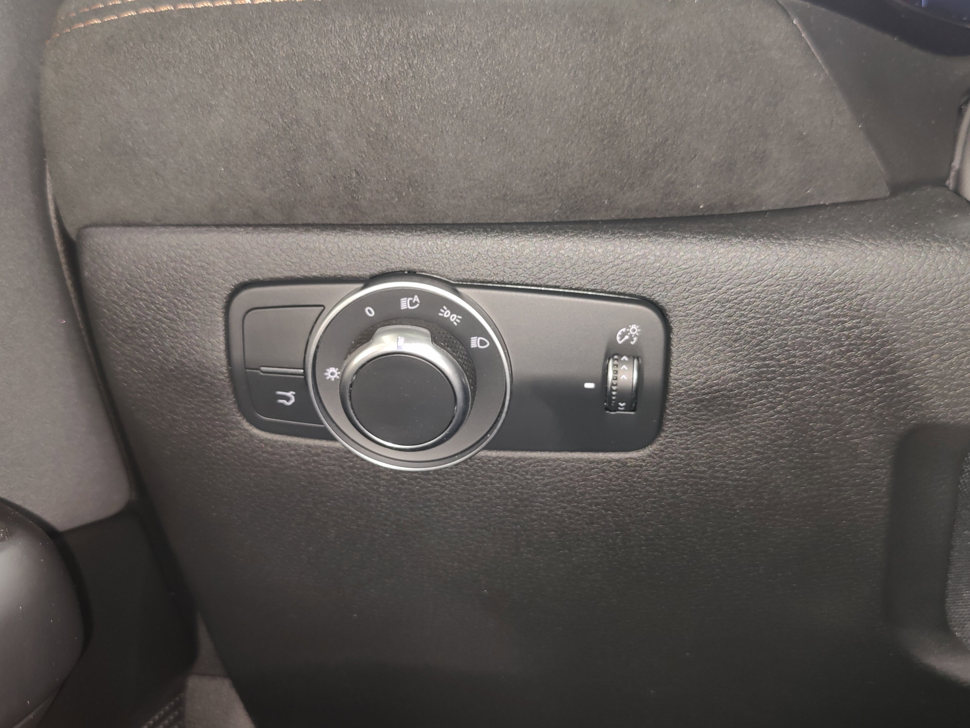 2025 Alfa Romeo Tonale Intensa AWD w/Sunroof