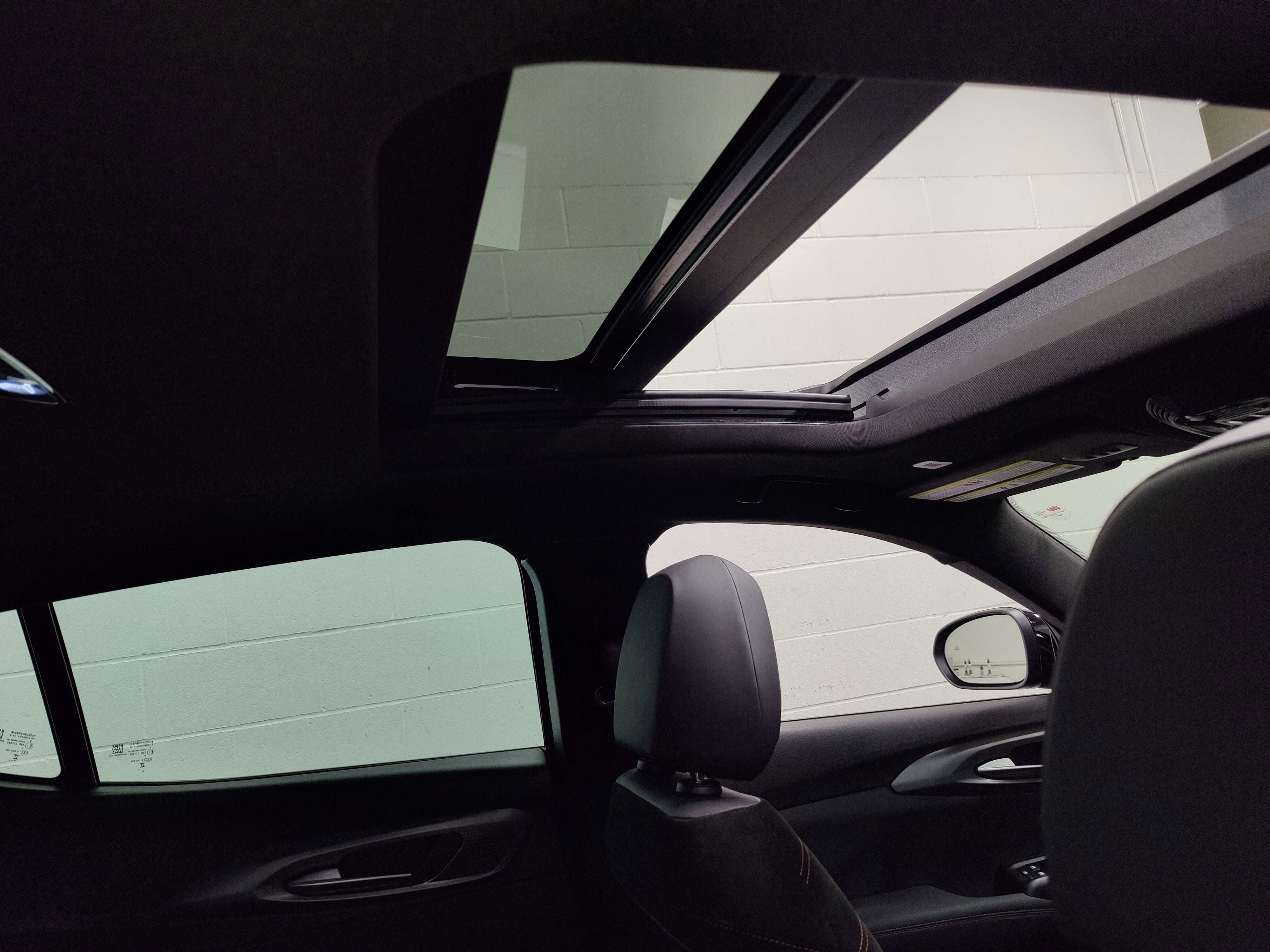 2025 Alfa Romeo Tonale Intensa AWD w/Sunroof