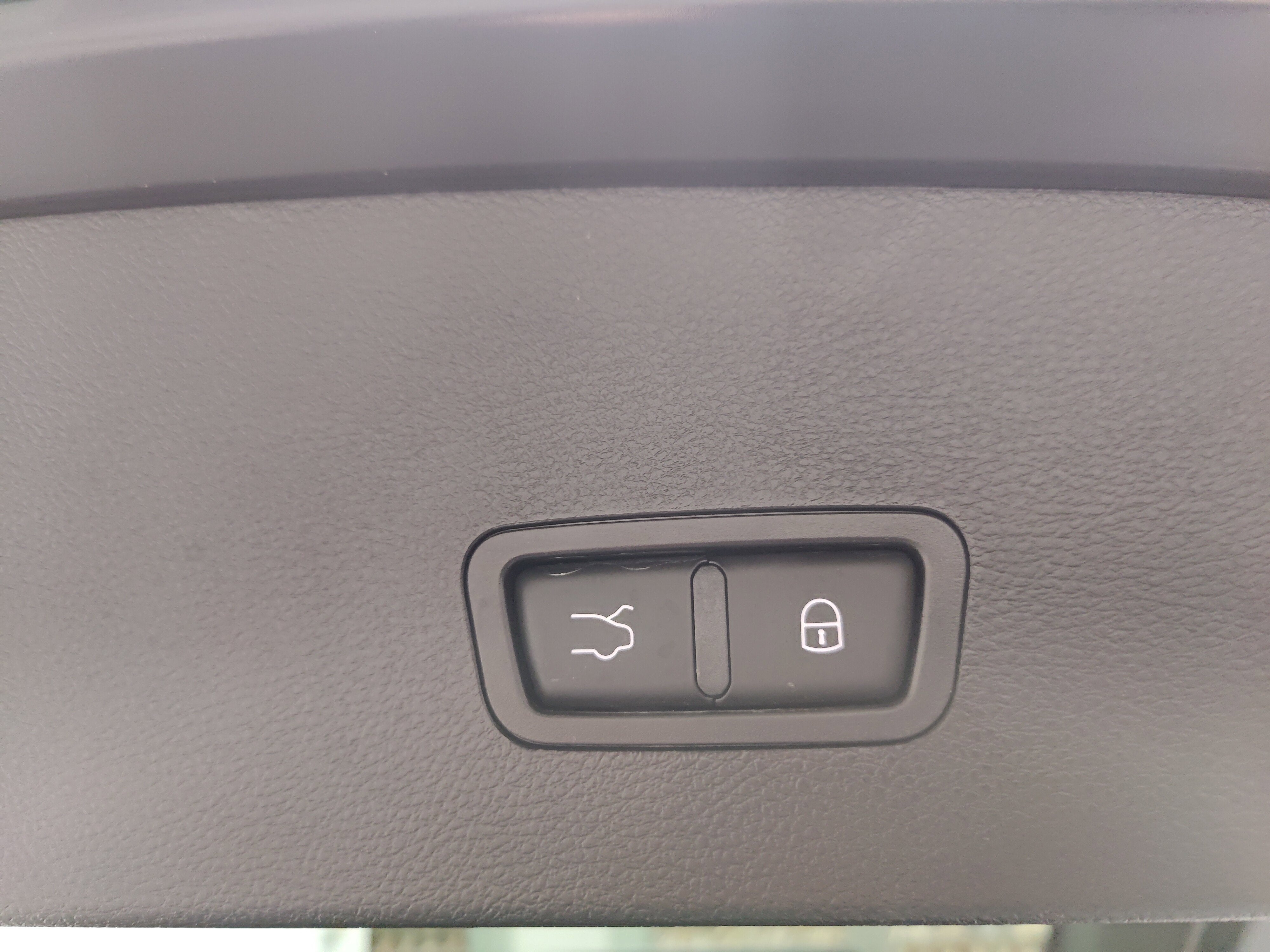 2025 Alfa Romeo Tonale 2.0T Premium AWD w/Sunroof/Activ Asst