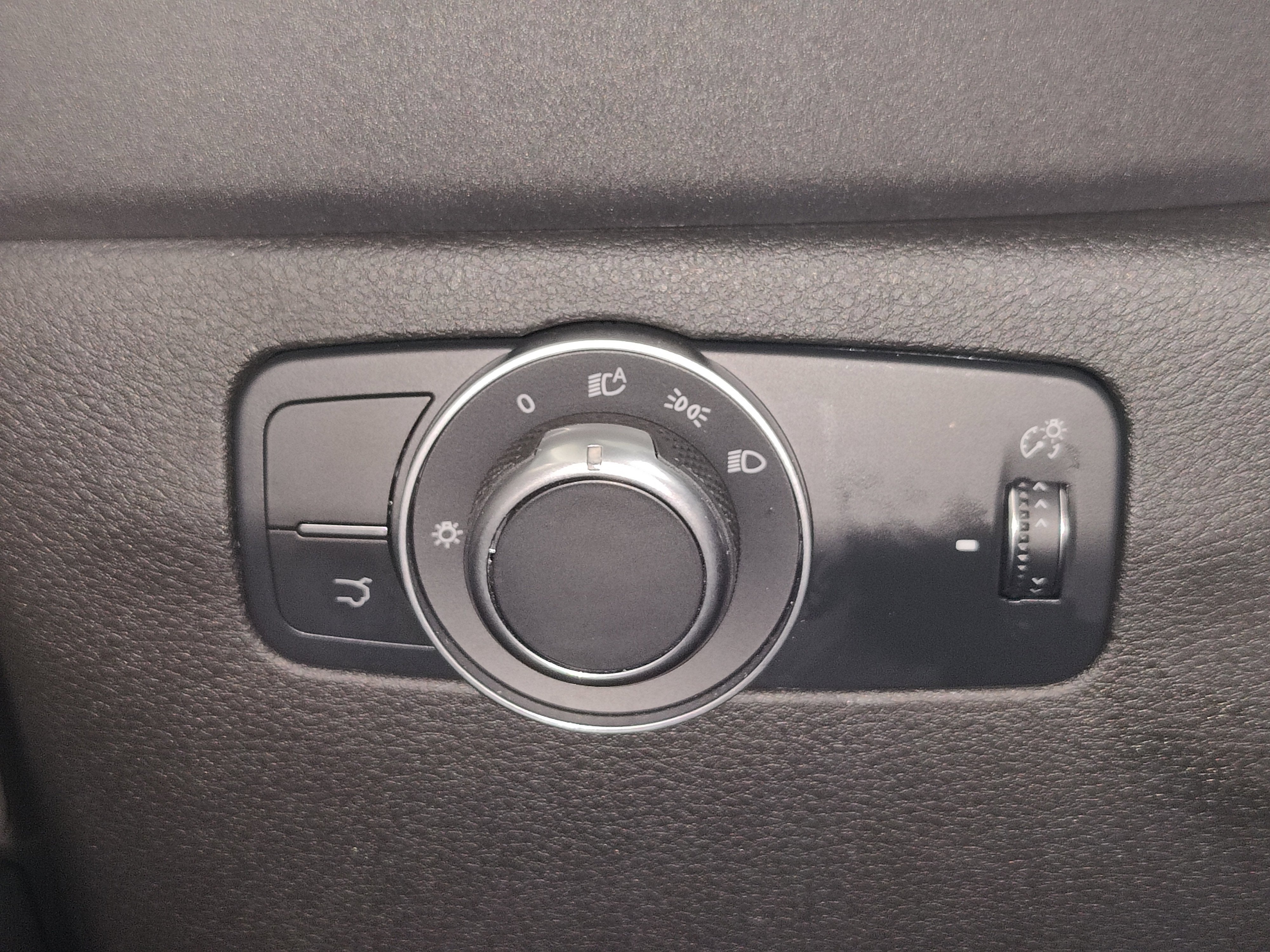 2025 Alfa Romeo Tonale 2.0T Premium AWD w/Sunroof/Activ Asst