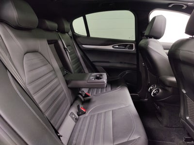 2025 Alfa Romeo Stelvio Veloce Premium AWD w/Sunroof