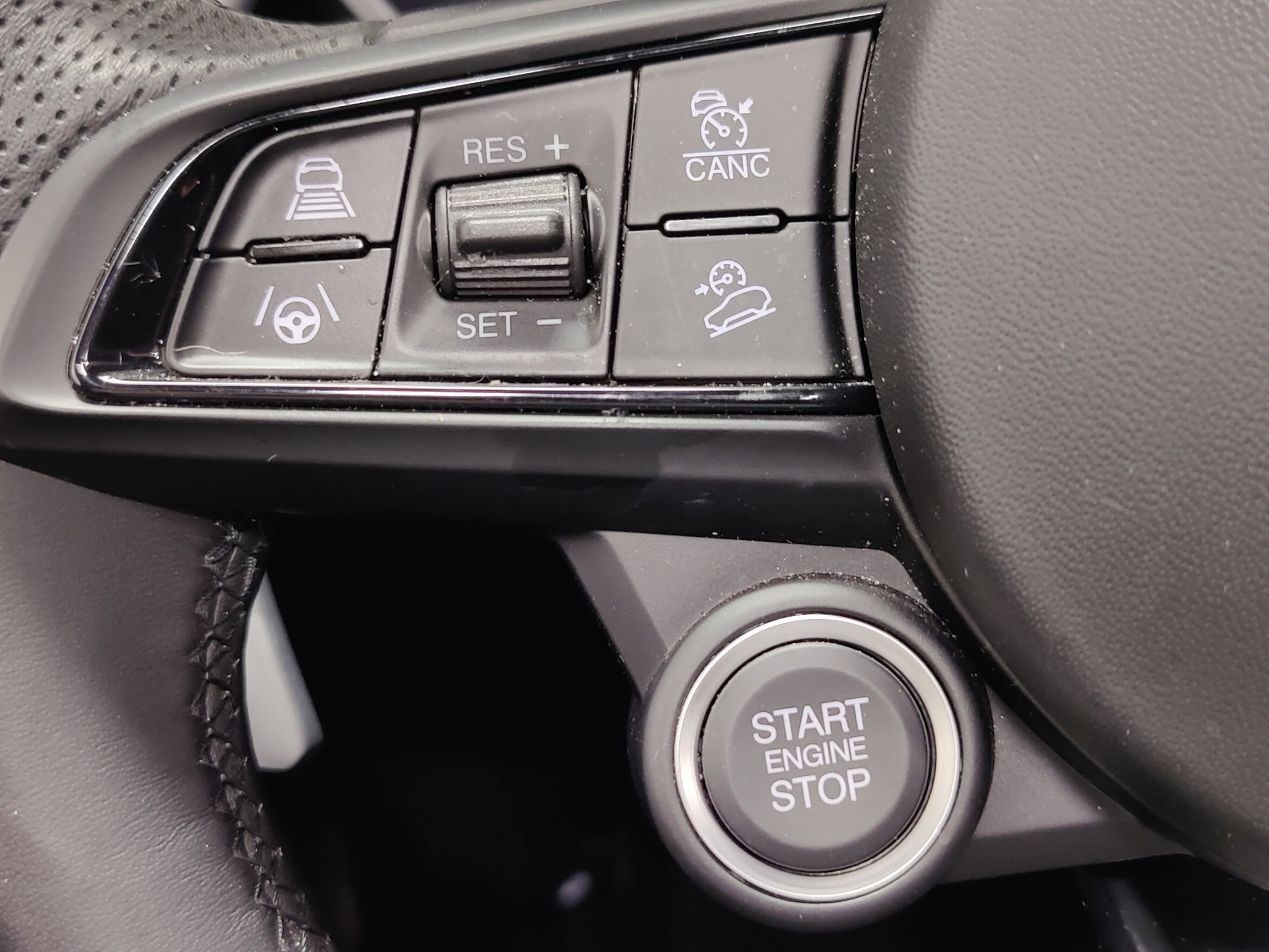 2025 Alfa Romeo Stelvio Veloce Premium AWD w/Sunroof