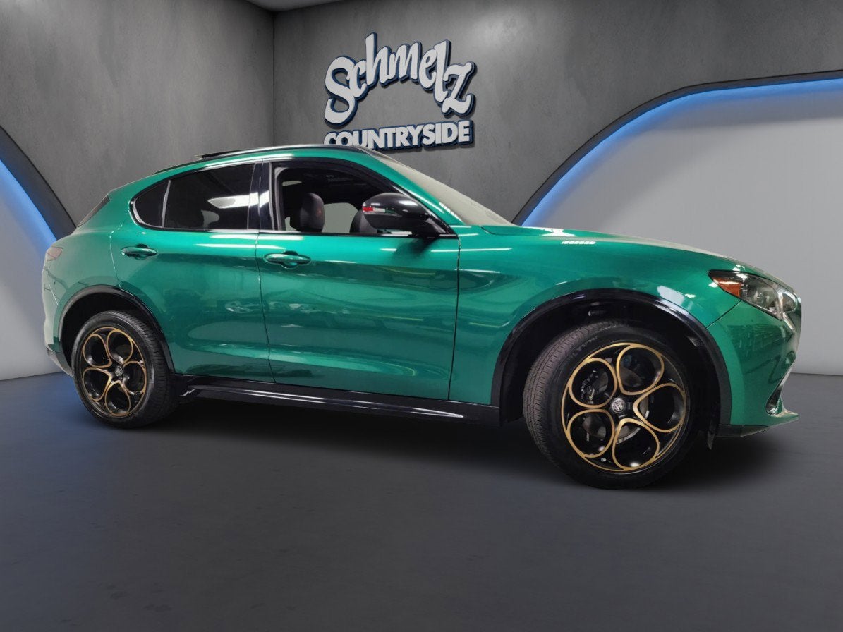 2025 Alfa Romeo Stelvio Intensa AWD w/Sunroof/Nav