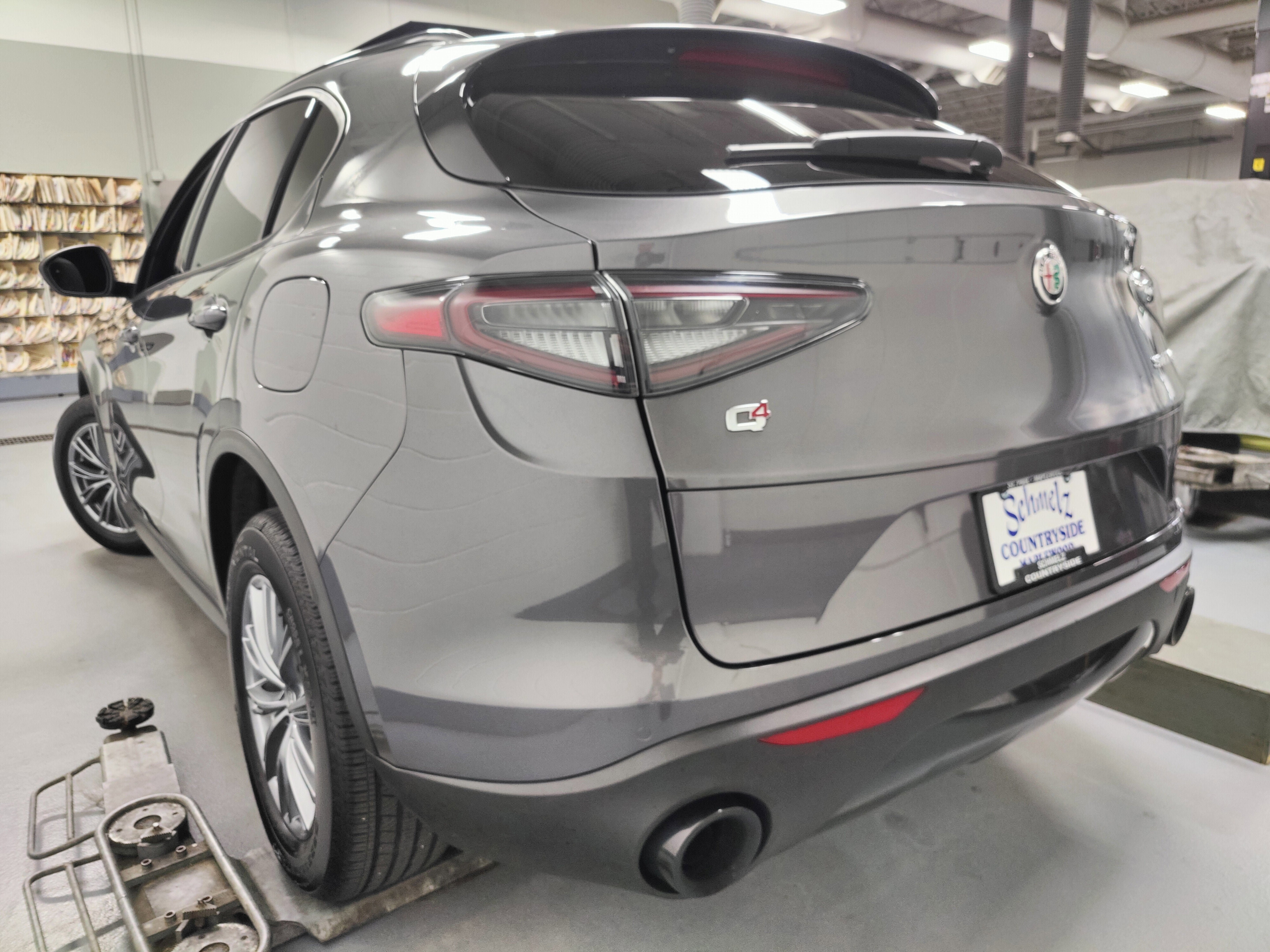 2024 Alfa Romeo Stelvio Q4 AWD w/Sunroof/Nav