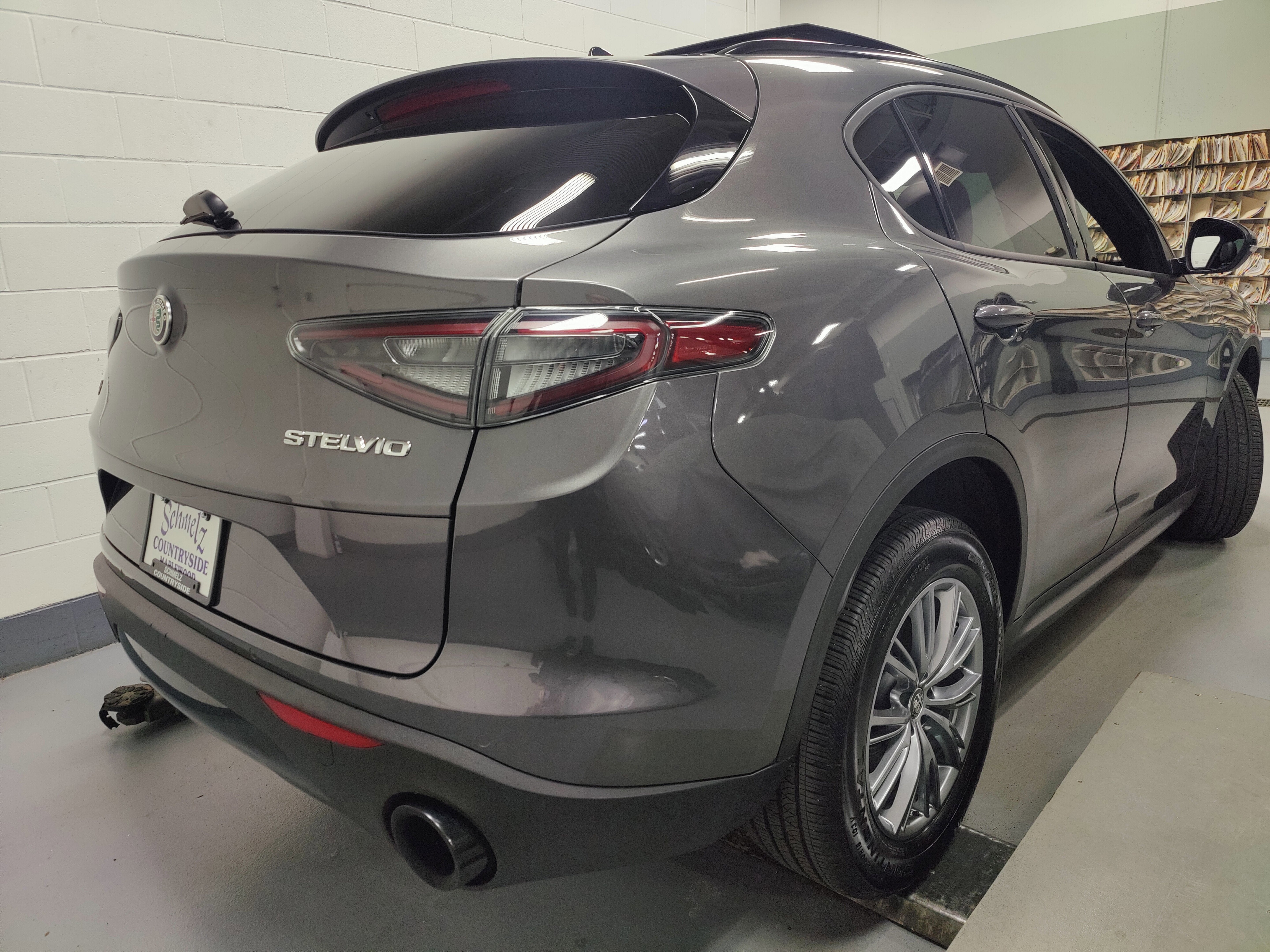 2024 Alfa Romeo Stelvio Q4 AWD w/Sunroof/Nav