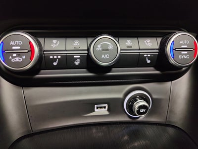 2024 Alfa Romeo Stelvio Q4 AWD w/Sunroof/Nav