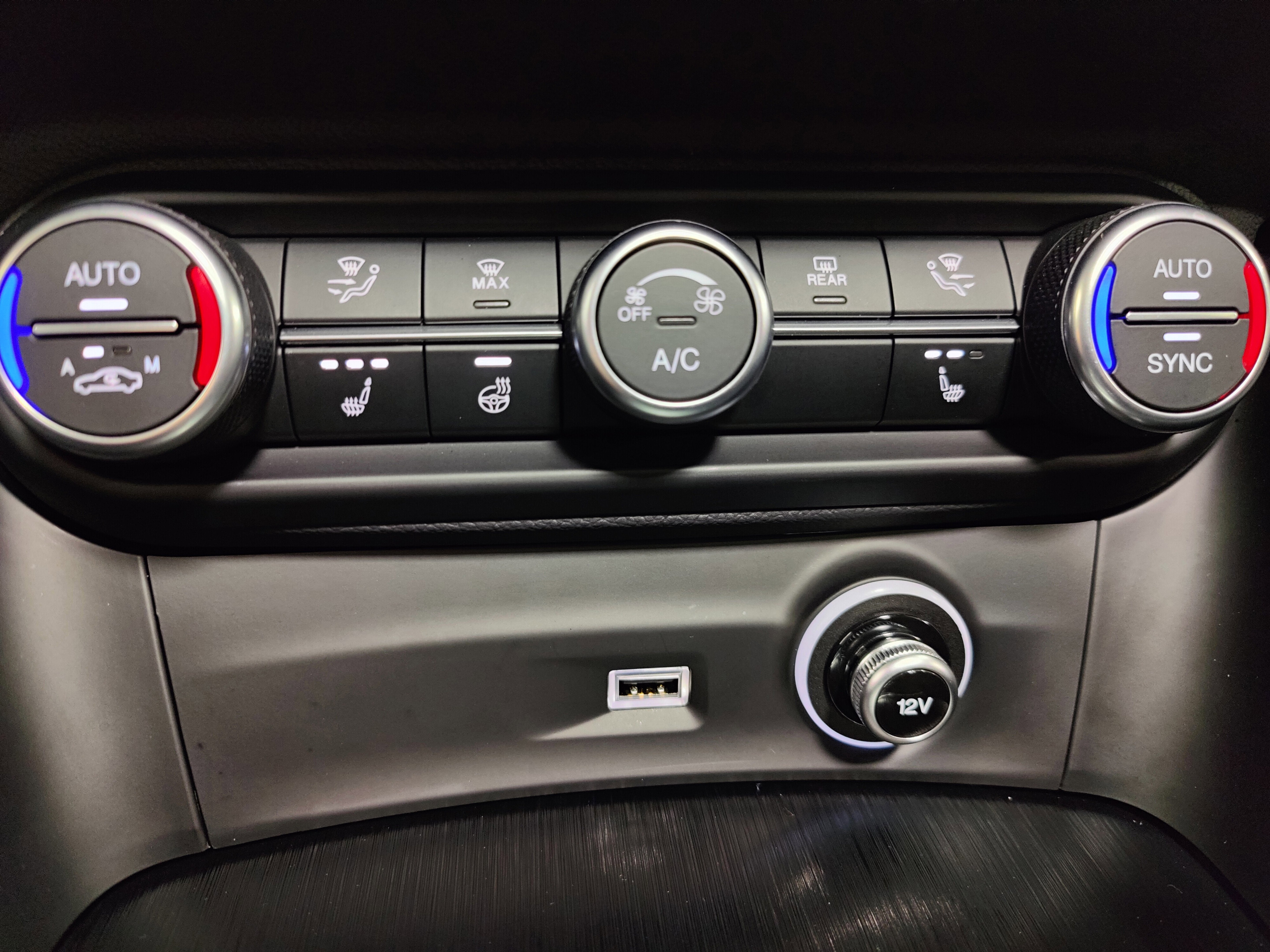 2024 Alfa Romeo Stelvio Q4 AWD w/Sunroof/Nav