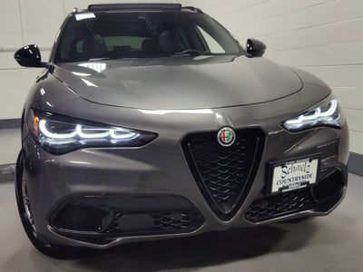 2024 Alfa Romeo Stelvio Q4 AWD w/Sunroof/Nav