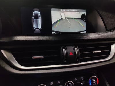 2024 Alfa Romeo Stelvio Sprint AWD w/Sunroof/Nav