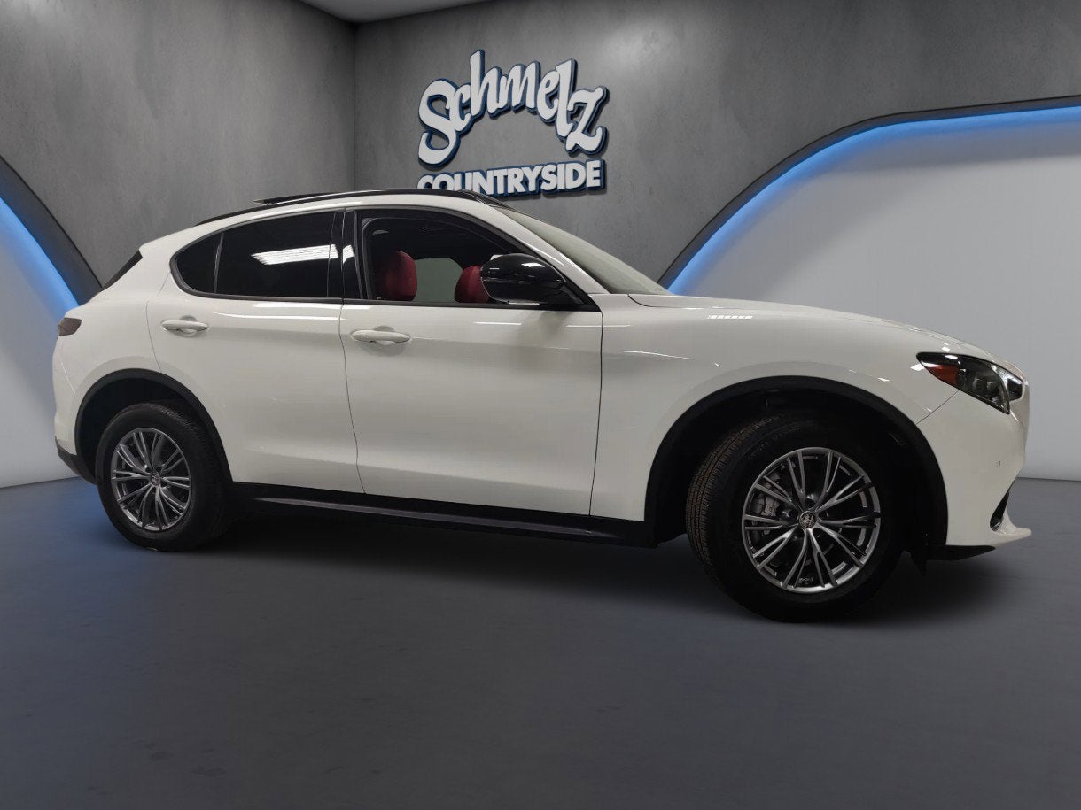 2024 Alfa Romeo Stelvio Sprint AWD w/Sunroof/Nav