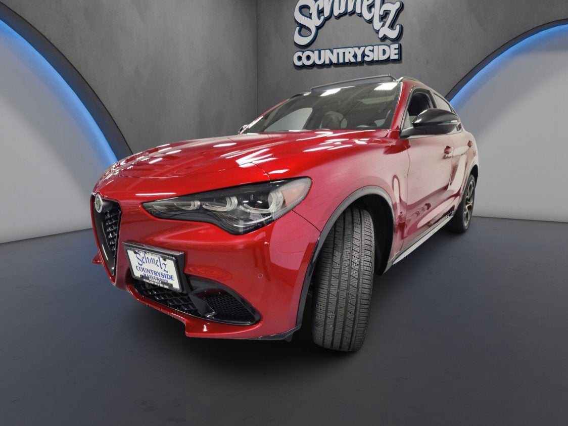 2025 Alfa Romeo Stelvio Intensa AWD w/Sunroof/Nav