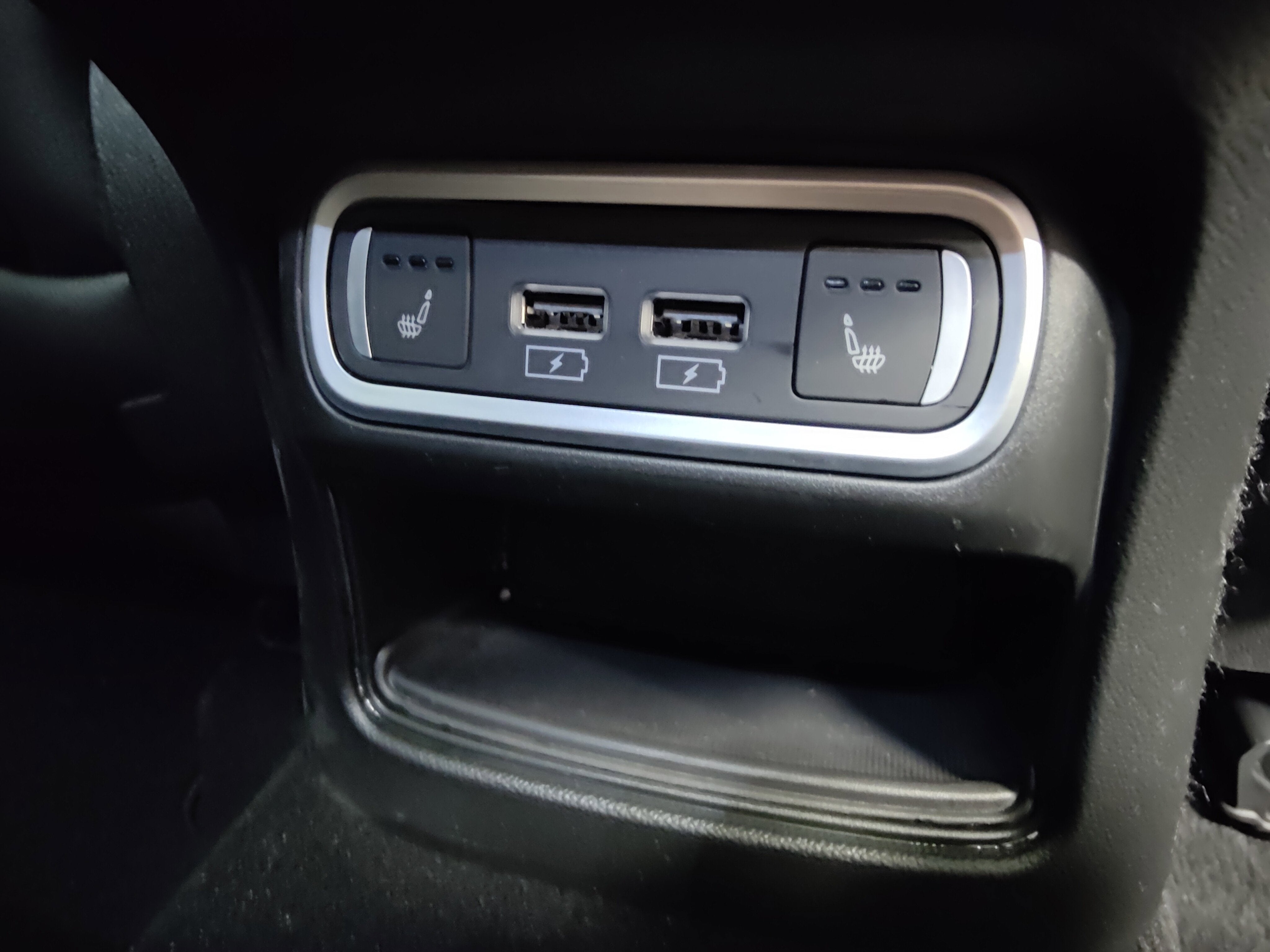 2025 Alfa Romeo Stelvio Intensa AWD w/Sunroof/Nav