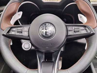 2025 Alfa Romeo Stelvio Intensa AWD w/Sunroof/Nav