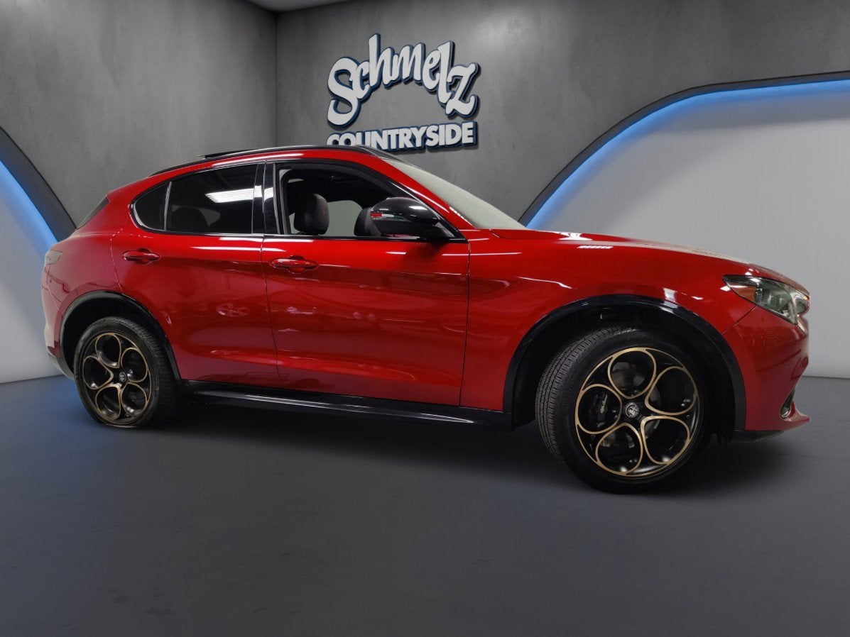 2025 Alfa Romeo Stelvio Intensa AWD w/Sunroof/Nav