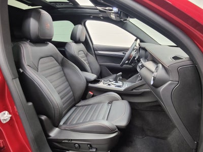 2025 Alfa Romeo Stelvio Intensa AWD w/Sunroof/Nav