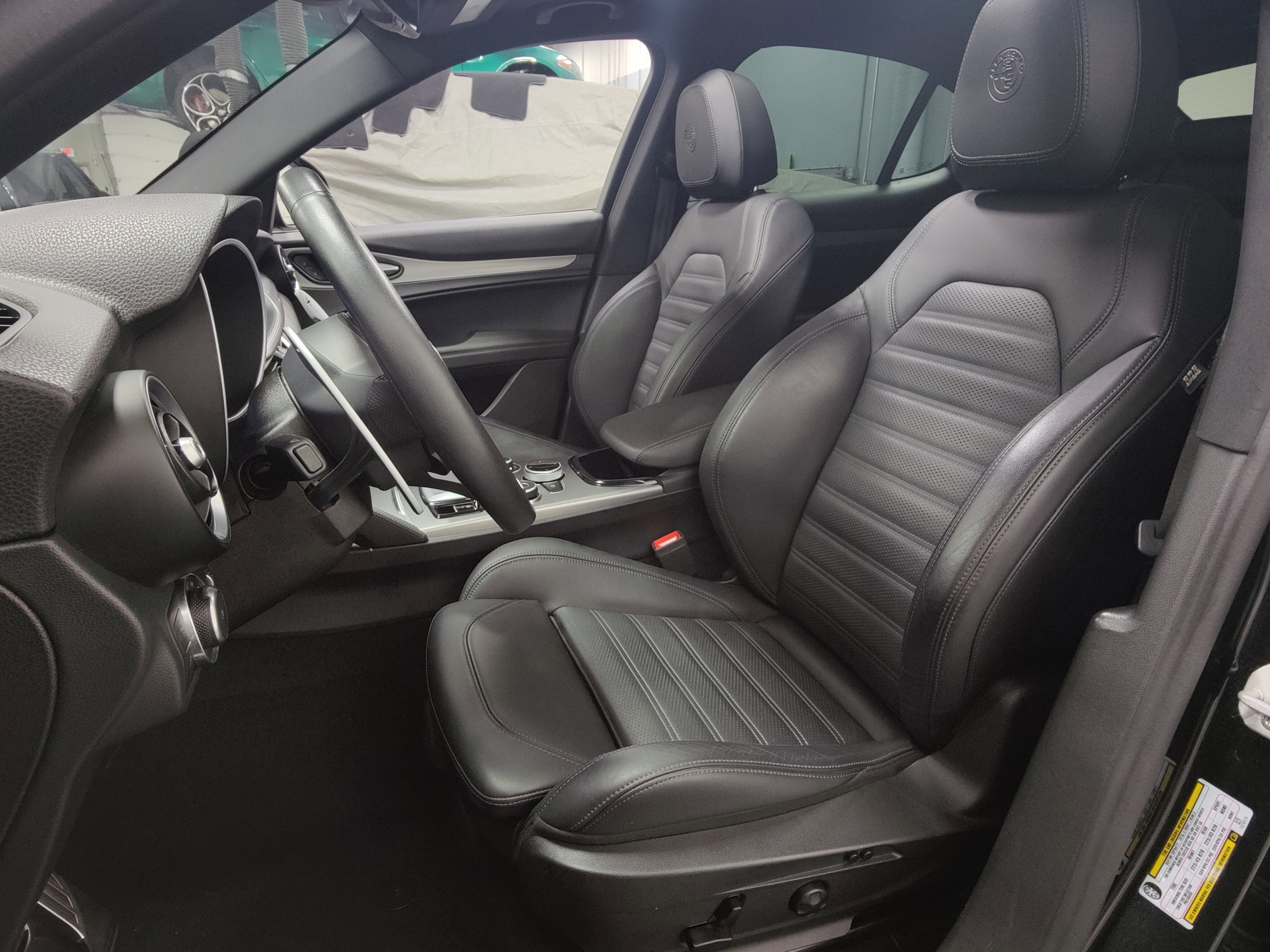 2024 Alfa Romeo Stelvio Veloce AWD w/Sunrof/Activ Asst