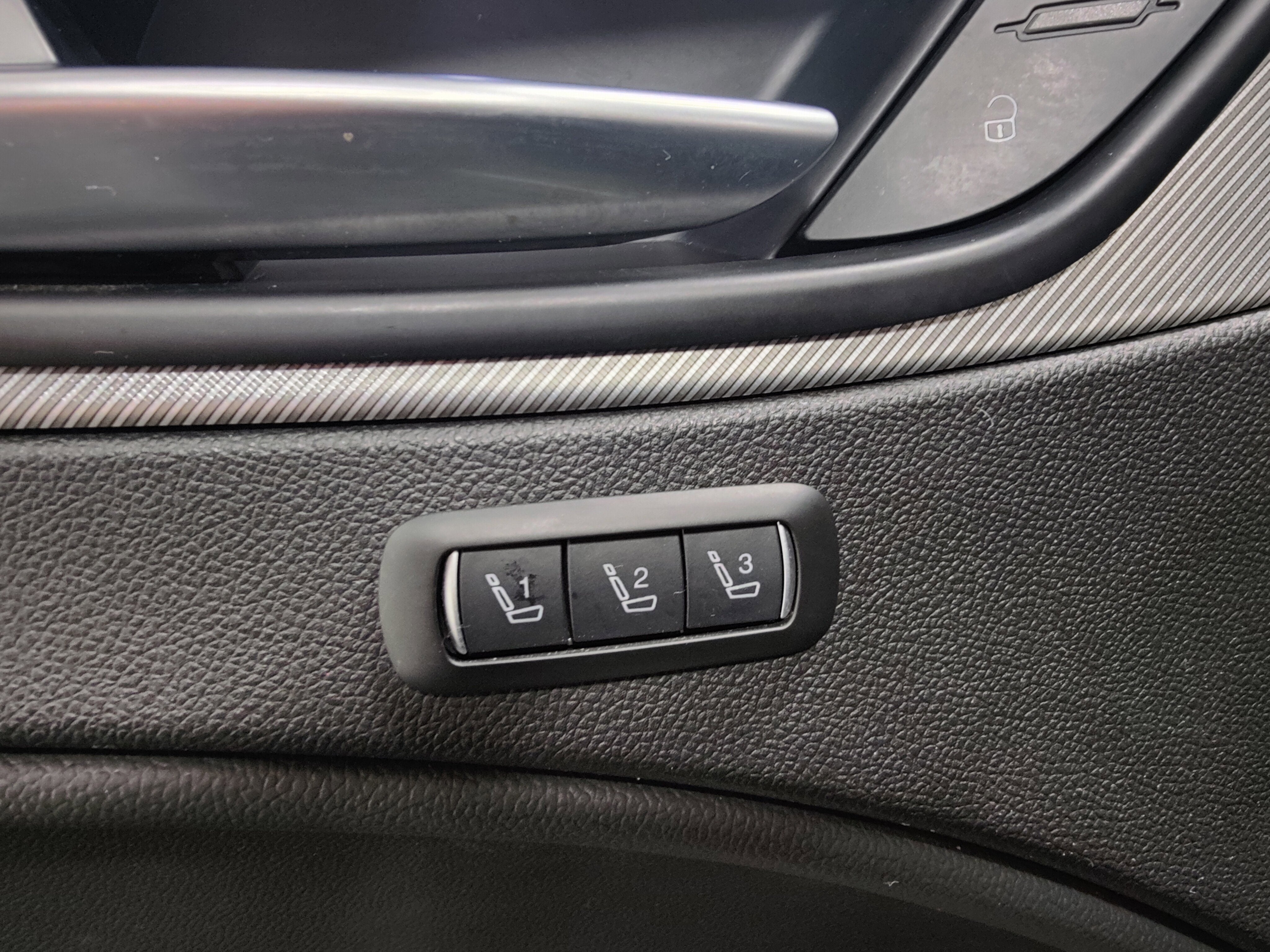 2024 Alfa Romeo Stelvio Veloce AWD w/Sunrof/Activ Asst