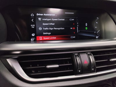 2024 Alfa Romeo Stelvio Veloce AWD w/Sunrof/Activ Asst