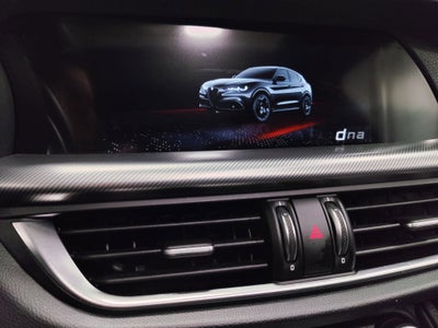 2024 Alfa Romeo Stelvio Veloce AWD w/Sunrof/Activ Asst