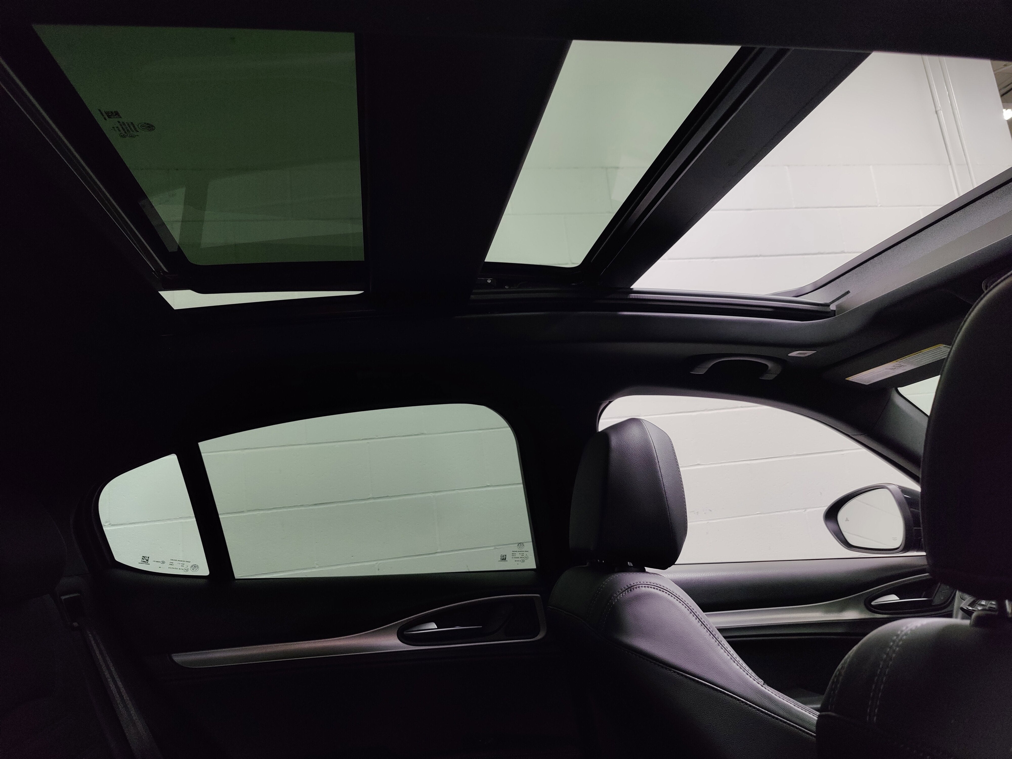 2024 Alfa Romeo Stelvio Veloce AWD w/Sunrof/Activ Asst