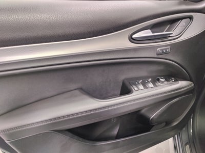 2023 Alfa Romeo Stelvio Veloce AWD w/Sunroof & Nav