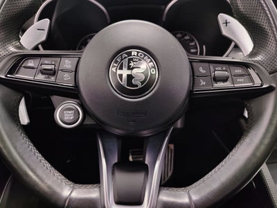 2023 Alfa Romeo Stelvio Veloce AWD w/Sunroof & Nav