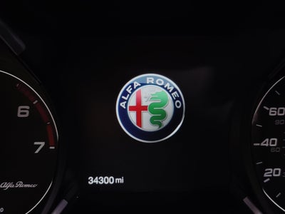 2023 Alfa Romeo Stelvio Veloce AWD w/Sunroof & Nav