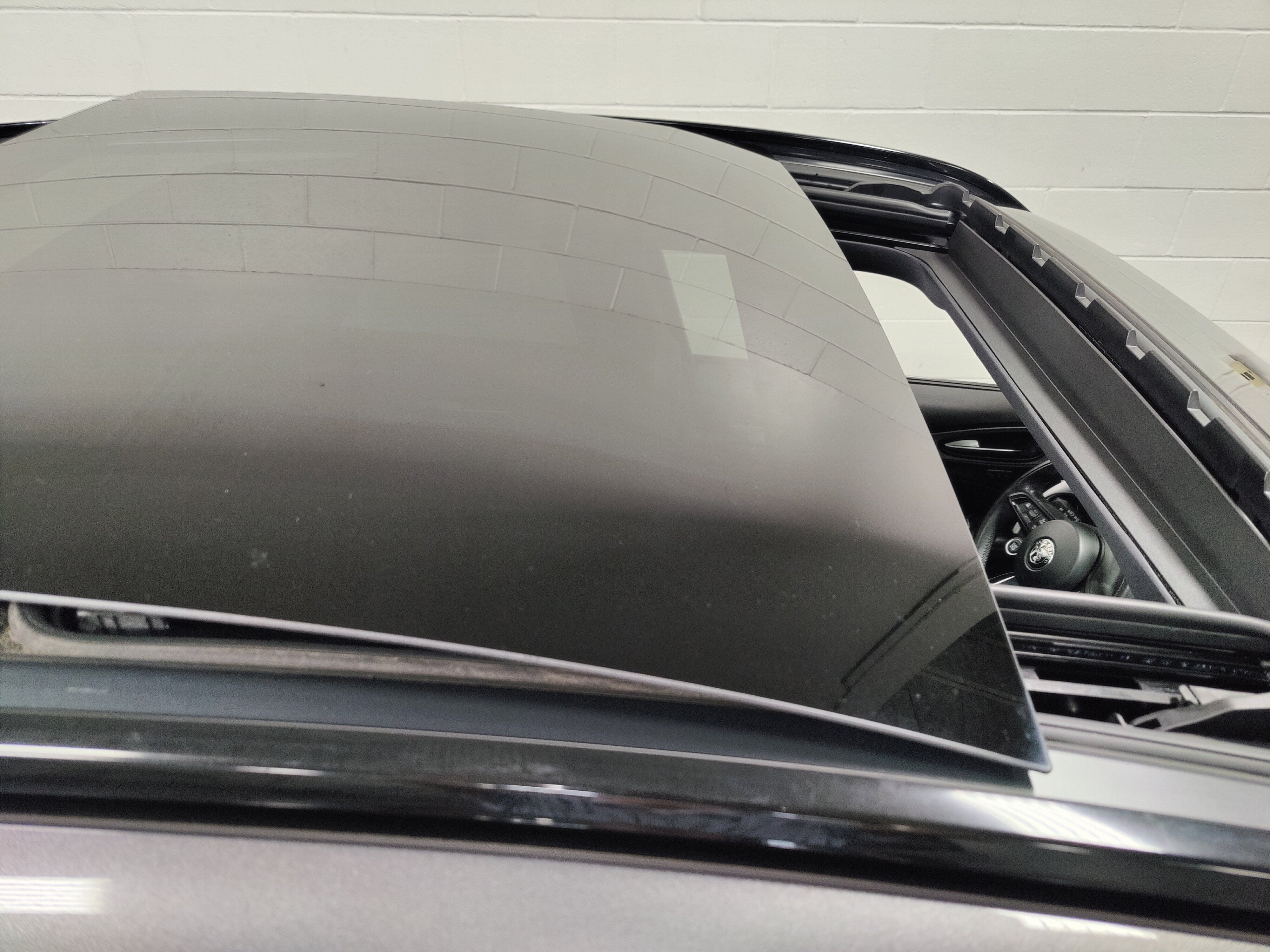 2023 Alfa Romeo Stelvio Veloce AWD w/Sunroof & Nav