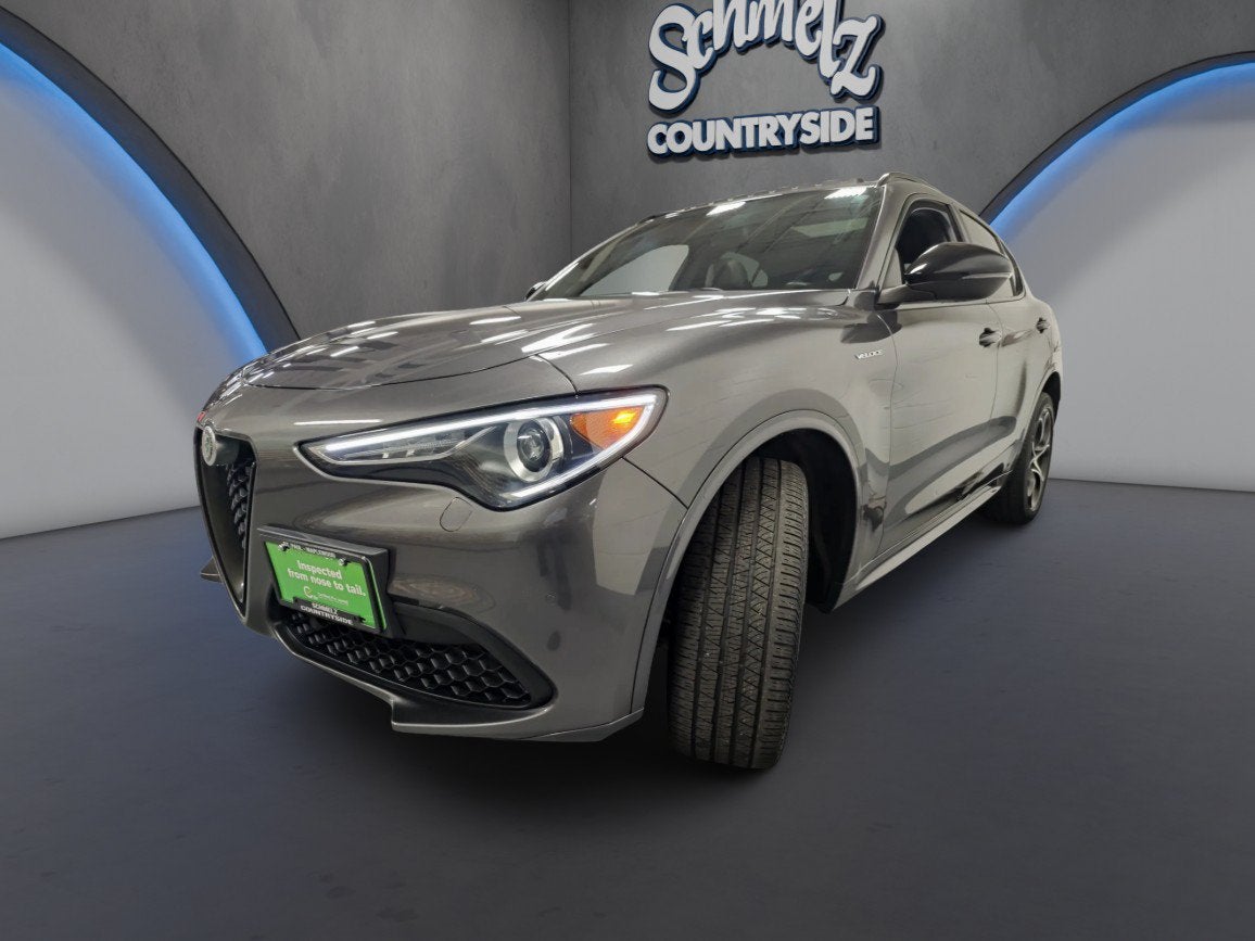 2023 Alfa Romeo Stelvio Veloce AWD w/Sunroof & Nav