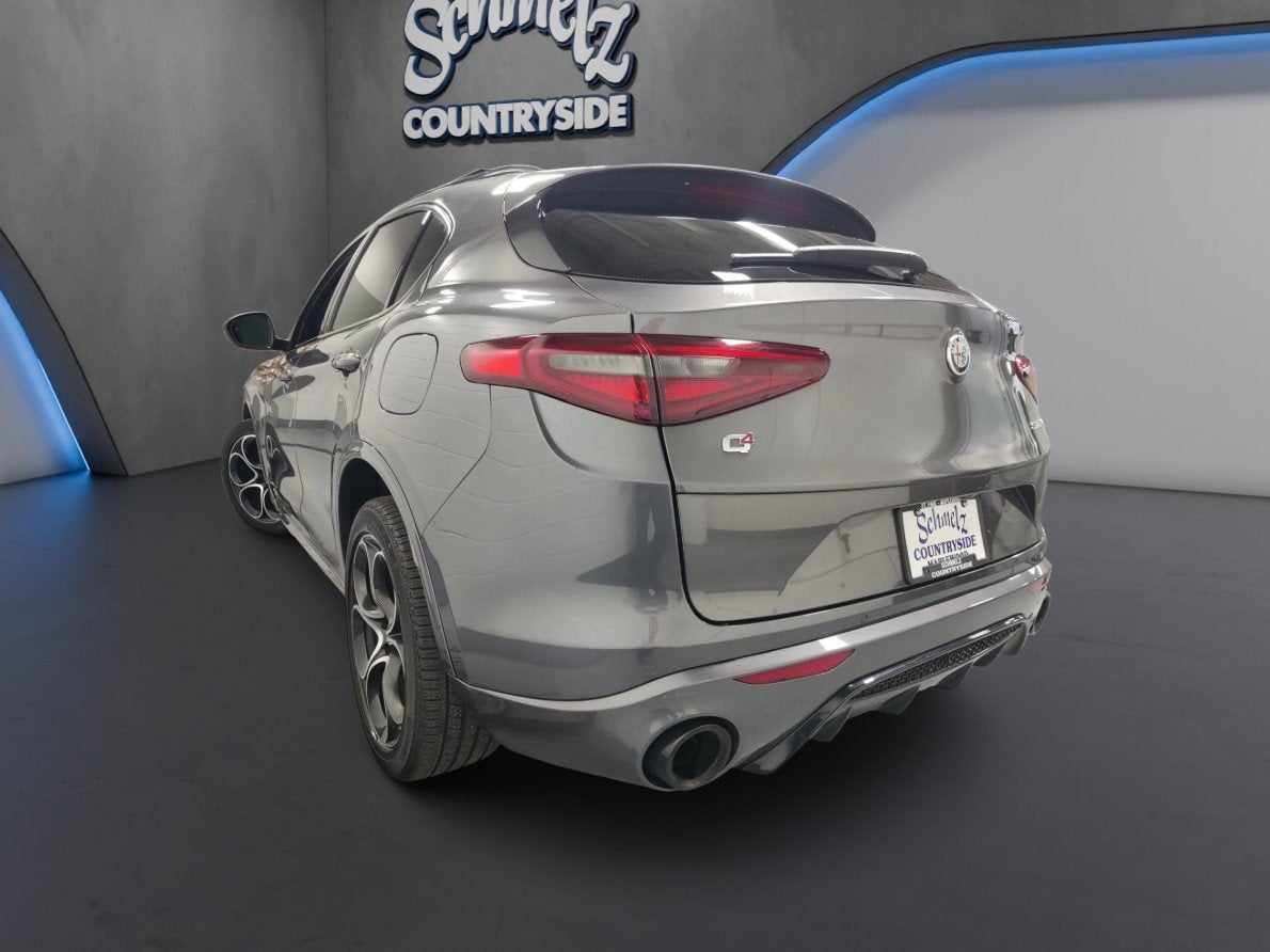 2023 Alfa Romeo Stelvio Veloce AWD w/Sunroof & Nav
