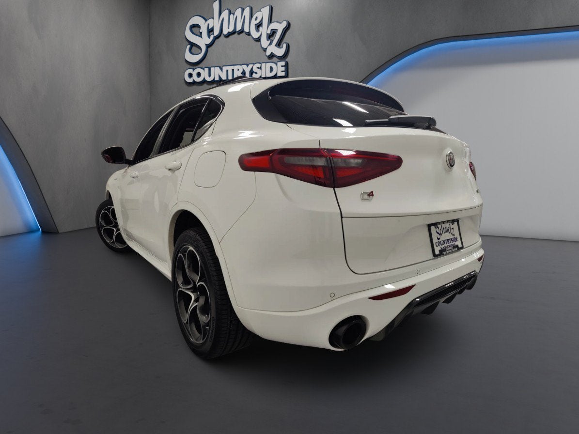 2023 Alfa Romeo Stelvio Veloce AWD w/Sunroof & Nav
