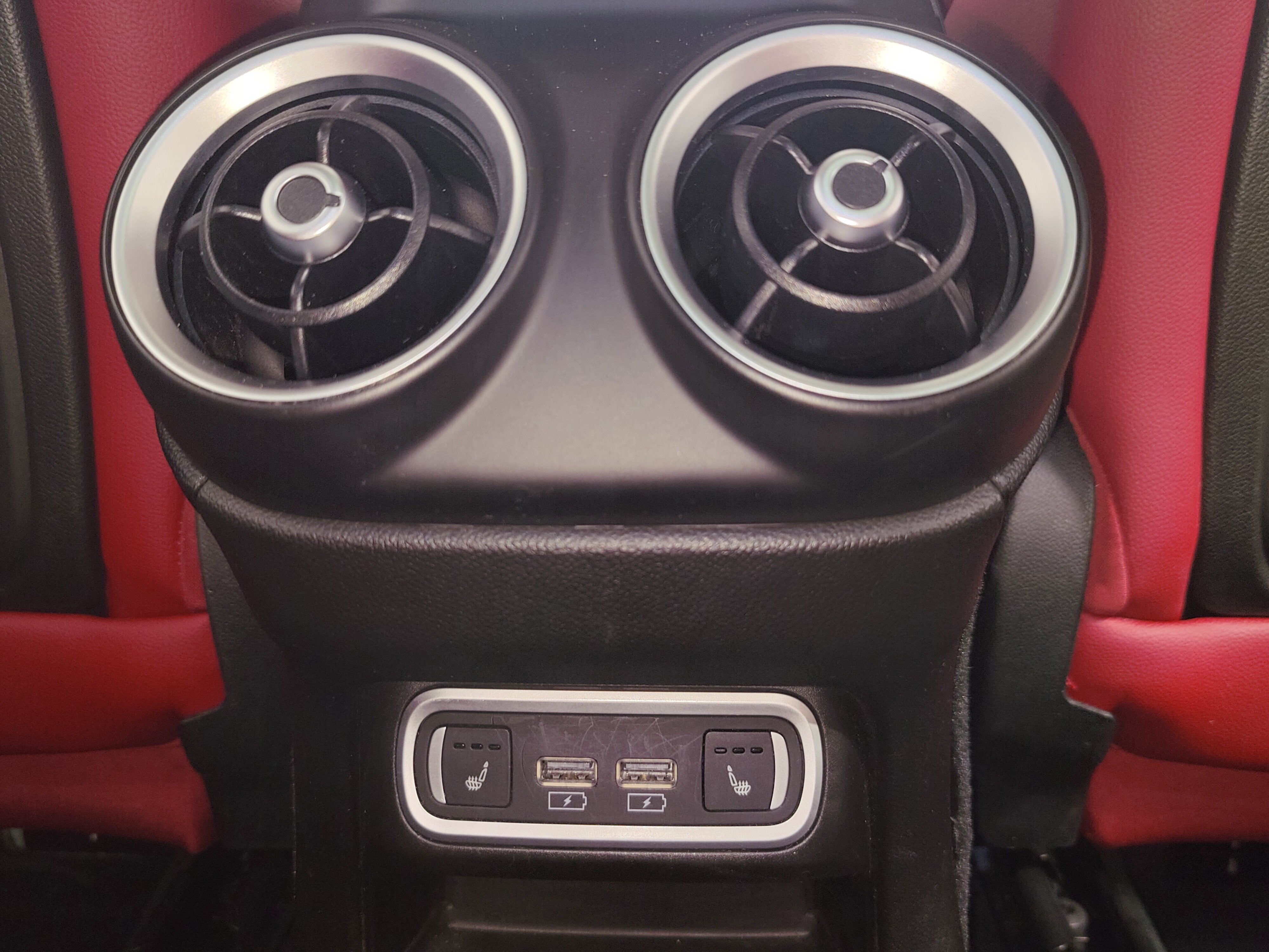 2023 Alfa Romeo Stelvio Veloce AWD w/Sunroof & Nav